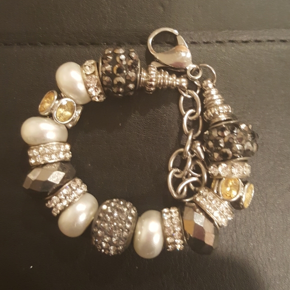 Jewelry - Picture 7 of 7